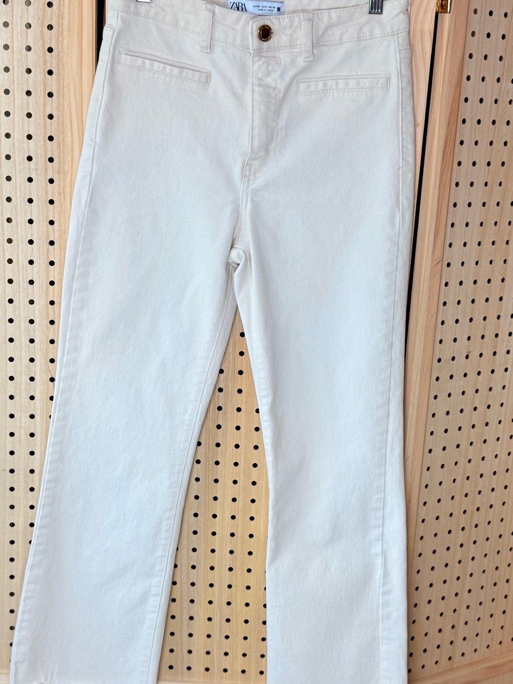 Zara Cream Cropped Raw Hem Wide Leg Jeans High Rise Stretch Denim Size‎ 6 - Picture 2 of 10